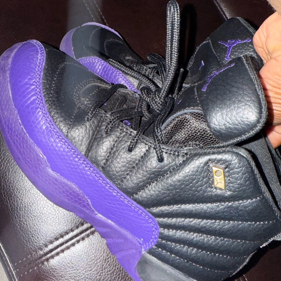 Jordan 12 - Picture 2 of 2